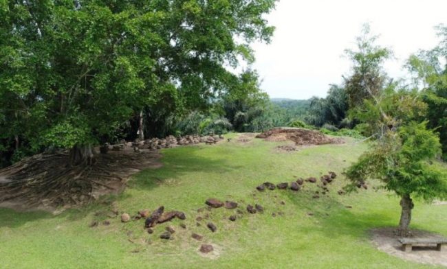 Candi Pulo, 1. Barumun Nagari Wildlife Sanctuary, 2. Danau Tasik, 3. Tor Sipupur, 4. Batu Kapur Paranginan, 5. Gua Tuktuk, 6. Waterboom Gunung Tua, 7. Gua Liak Kabor, 8. Sampuran Simarloting, 9. Air Terjun Siranap, 10. Candi Pulo, 11. Kebun Binatang Gunung Tua, 12. Candi Naga Seribu, 13. Danau Tao, 14. Danau Tasik, 15. Desa Bangun Purba, 16. Bendungan Janji Manahan Sil, 17. Masjid Raya Gunung Tua, 18. Danau Sagayung, 19. Puncak Paluta, 21. Sampuran (Air Terjun) Silombuk, 22. Air Terjun Parigi