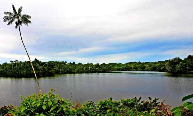 Danau Megoto via Niaspulauwisata.blogspotcom - tempat wisata di nias utara, 1. Pantai Nela, 2. Pantai Pasir Berbisik, 3. Pantai Toyolawa, 4. Pantai Indah Fofola, 5. Pantai Gawu Soyo, 6. Pantai Turelolo, 7. Pulau Panjang, 8. Pulau Wunga Laguna, 9. Air Terjun Enoo, 10. Air Terjun Tuna, 11. Teluk Siabang, 12. Puncak Hili Maziaya , 13. Danau Megoto , 14. Kuburan Keramat Pulau Maose, 15. Kara Sangadulo , 16. Pantai Teluk Bengkuang