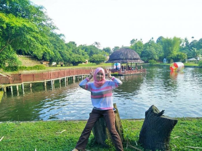 Kampung Ladang Outbound via Ig @likapangestu_ - Tempat Wisata Di Deli Serdang, 1. Air Terjun Tanjung Raja, 2. Danau Linting, 3. Gua dan Air Panas Penen, 4. Air Terjun Terunggang, 5. Armaya Wisata Alam, 6. Pantai Salju, 7. Taman The Le Hu Garden, 8. Dusun Kreatif Deli Serdang, 9. Siba Island, 10. Waterpark Bima Utomo Internasional, 11. Wisata Green Hill City Sibolangit, 12. Air Terjun Sampuren Putih, 13. Air Terjun Pelangi Indah, 14. Taman Buah Lubuk Pakam, 15. Air Terjun dan Lembah Loknya, 16. Air Terjun Betala, 17. Air Terjun Dua Warna, 18. Kolam Dewi, 19. Posko Air Terjun Satu Hati, 20. Vihara Vimalakirti, 21. Bumi Perkemahan Pramuka Sibolangit, 22. Tugu Pramuka, 23. Hillpark Sibolangit, 24. Pemandian Alam Karomah, 25. Pemandian Alam Mitra, 26. Training Center Sayum Sabah, 27. Pemandian Alam Tirta Sayum Sabah, 28. T Garden, 29. Hairos Waterpark, 30. Kampung Ladang Outbound, 31. Kota Wisata Jaharun Center, 32. Pemandian Alam Sini Suka Sibiru – biru, 33. Air Terjun Sampuren Putih, 34. Negeri Suah, 35. Kemegahan Bandara Kuala Namu, 36. Martabe Sejahtera Golf Club, 37. Pemandian Alam Lau Sigembur, 38. Taman Rekreasi Dewi Sibolangit, 39. Taman Pramuka, 40. Pantai Muara Indah, 41. Maha Vihara Maitreya, 42. Menikmati Kuliner Bagan Percut