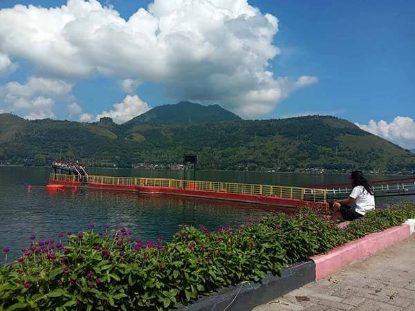 Kota Pangururan via IG @natasya_meymalau, 1. Pusuk Buhit, 2. Desa Wisata Tomok, 3. Kota Pangururan, 4. Panatapan Parhallow View Point, 5. Tano Ponggol, 6. Pemandian Air Panas Rianiate, 7. Batu Guru, 8. Pantai Sigurgur Resort, 9. Pondok Wisata Lagundri, 10. Pantai Bebas Sukkean, 11. Bukit Beta, 12. Batu Kursi Raja Siallagan, 13. Danau Sidihoni, 14. Pulau Tao, 15. Taman Doa Getsemani, 16. Dermaga Jetty Samosir, 17. Pantai Lumban Parmonangan, 18. Bukit Holbung, 19. Desa Lumban Suhi – suhi, 20. Museum Huta Bolon Simanindo, 21. Puncak Sidiangkat, 22. Air Terjun Situmurun, 23. Bukit Simarjarunjung, 24. Museum Batak, 25. Aek Rangat Pangururan, 26. Lembah Bakkara, 27. Menara Pandang Tele, 28. Museum T.B. Silalahi Center, 29. Bukit Tarabunga, 30. Pantai Meat, 31. Pasar Balige, 32. Jembatan Gantung Tornagodang, 33. Puncak Pakodian, 34. Air Terjun Sialogo, 35. Goa Aek Buangan
