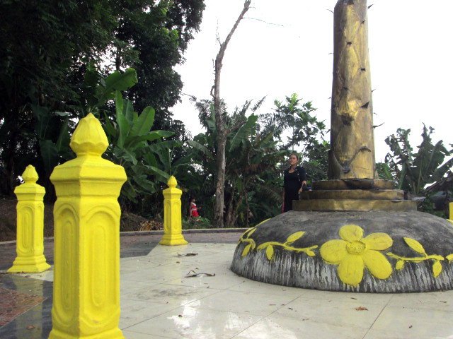 Kubah Datuk Batu Bara, 1. Danau Laut Tador, 2. Danau Citra Panupalas, 3. Benteng Jepang, 4. Danau Palas Asri, 5. Dogi Park Waterboom Indrapura, 6. Istana Indrapura, 7. Istana Niat Lima Laras, 8. Kubah Datuk Batu Bara, 9. Meriam Nenas Siam, 10. Meriam Simpang Dolok, 11. Pantai Bogak, 12. Pantai Bunga, 13. Pantai Jono, 14. Pulau Pandang, 15. Pantai Wisata Alam Datuk Batu Bara, 16. Pulau Salah Nama, 17. Pantai Sejarah Perupuk, 18. Pemandian Air Panas Sumber Padi, 19. Singapore Land Park Batu Bara, 20. Sumur Bor Simpang Dolok, 21. Masjid Jamik Indra Pura, 22. Kompleks Mesjid Padang Genting, 23. Meriam Datuk Simuangsa 2, 24. Kampung Songket, 25. Pantai Galuh Indah