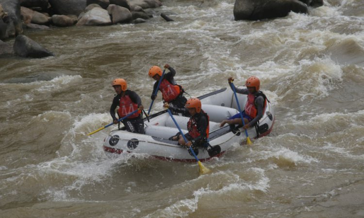 Arung Jeram Sungai Batang Kuantan via Posmetropadang, 1. Air Terjun Palukahan, 2. Taman Ngalau Basurek, 3. Pasir Putih Silokek, 4. Air Terjun Batang Taye, 5. Telabang Sakti, 6. Lokomotif Uap, 7. Arung Jeram Sungai Batang Kuantan, 8. Danau Hijau Bukit Bual, 9. Pulau Andam Dewi, 10. Ngalau Talago, 11. Puncak Ngalau Posuak, 12. Sisawah, 13. Geopark Silokek, 14. Pincuran Tujuh, 15. Kolam Renang Calau, 16. Punak Jonjang Kambiang, 17. Simpang Tugu, 18. Kampung Adat Sijunjung