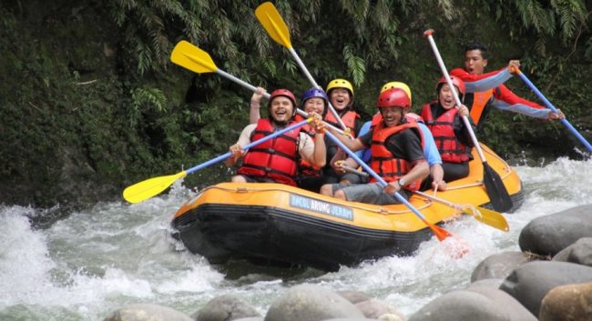 Bah Bolon Arung Jeram, 1. Waterpark Gundaling Paya Pasir, 2. Taman Kota Tebing Tinggi, 3. Bah Bolon Arung Jeram, 4. Taman Revolusi Mental, 5. Taman Edukasi, 6. Istana Negeri Padang, 7. Tugu Wahana Tata Nugraha, 8. Green Hill, 9. Museum Kota Tebing Tinggi, 10. Bendungan Sei Padang, 11. Ramadhan Fair Kecamatan Rambutan, 12. Kolam Pancing Padang Merbau, 13. Pemandian Lubuk Indah, 14. Masjid Raya Nur Addin, 15. Perpustakaan Kota Tebing Tinggi, 16. Lapangan Sri Mersing, 17. Tugu Peringatan 13 Desember 1945, 18. Bayu Lagoon