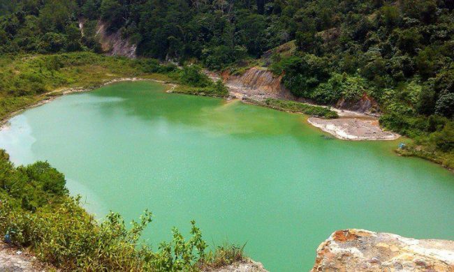Danau Hijau Bukit Bual via Tmladventure.blogspotcom, 1. Air Terjun Palukahan, 2. Taman Ngalau Basurek, 3. Pasir Putih Silokek, 4. Air Terjun Batang Taye, 5. Telabang Sakti, 6. Lokomotif Uap, 7. Arung Jeram Sungai Batang Kuantan, 8. Danau Hijau Bukit Bual, 9. Pulau Andam Dewi, 10. Ngalau Talago, 11. Puncak Ngalau Posuak, 12. Sisawah, 13. Geopark Silokek, 14. Pincuran Tujuh, 15. Kolam Renang Calau, 16. Punak Jonjang Kambiang, 17. Simpang Tugu, 18. Kampung Adat Sijunjung