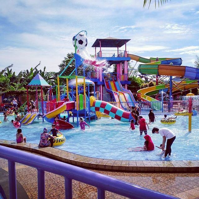 Dasana Xenter Waterpark (DX Waterpark) via Ig @gozy_isa, 1. Citra Raya Waterworld, 2. Kolam Renang Bali View, 3. Ocean Park, 4. Dasana Xenter Waterpark (DX Waterpark), 5. Amsterdam Waterpark, 6. Batavia Splash Water Adventure, 7. Aladin Aquaplay Karawaci, 8. Fun Park Waterboom, 9. Kolam Renang Situ Gintung, 10. Kolam Renang Modern Tirtamas, 11. Marcopolo Waterpark (Marcopolo Water Adventure), 12. Saiji Water Park (Tutup), 13. Newtown Waterpark, 14. Aryana Aquaplay Kolam Renang Waterpark, 15. Duta Garden Sport Center, 16. Swimming Pool BSD City, 17. Kolam Renang Permata Bintaro Club House, 18. Familia Club House, 19. Kolam Renang Taman Rempoa Indah, 20. Tigaraksa Waterboom, 21. Puri Beta Swimming Pool