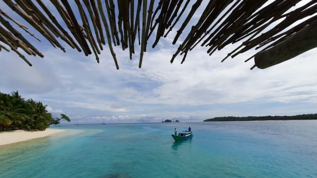 Ilustrasi Pulau Pittoijat via Fb, 1. Pantai Pokai, 2. Pantai Siruso, 3. Pantai Katiet Bosua, 4. Pantai Awera, 5. Pulau Siberut, 6. Pulau Sipora, 7. Pulau Pagai, 8. Air Terjun Bat Soumang, 9. Danau Rua Oinan, 10. Air Terjun Kulu Kubuk, 11. Pantai Nyanyang, 12. Dermaga Tuapeijat, 13. Pantai Jati, 14. Air Terjun Pujujurung, 15. Taman Patung Sikerei, 16. Pantai Mapadeggat, 17. Pulau Umat Siteu, 18. Teluk Sibigeu, 19. Pulau Silabu, 20. Pantai Aloita, 21. Pantai Sioban, 22. Pulau Pittoijat, 23. Goa Pamintaijat, 24. Pulau Karamajat, 25. Pulau Bakkat Menuang, 26. Wavepark Resort, 27. Pitstop Hill Mentawai