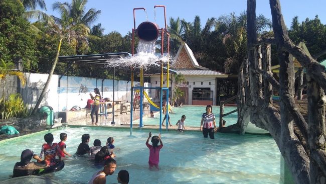 Kolam Renang Aulia Pekanbaru