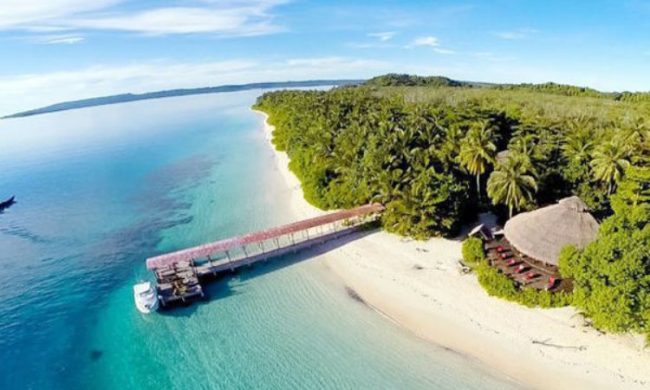 Pantai Awera, 1. Pantai Pokai, 2. Pantai Siruso, 3. Pantai Katiet Bosua, 4. Pantai Awera, 5. Pulau Siberut, 6. Pulau Sipora, 7. Pulau Pagai, 8. Air Terjun Bat Soumang, 9. Danau Rua Oinan, 10. Air Terjun Kulu Kubuk, 11. Pantai Nyanyang, 12. Dermaga Tuapeijat, 13. Pantai Jati, 14. Air Terjun Pujujurung, 15. Taman Patung Sikerei, 16. Pantai Mapadeggat, 17. Pulau Umat Siteu, 18. Teluk Sibigeu, 19. Pulau Silabu, 20. Pantai Aloita, 21. Pantai Sioban, 22. Pulau Pittoijat, 23. Goa Pamintaijat, 24. Pulau Karamajat, 25. Pulau Bakkat Menuang, 26. Wavepark Resort, 27. Pitstop Hill Mentawai