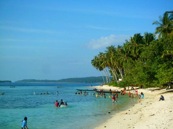 Pantai Jati via Twitter, 1. Pantai Pokai, 2. Pantai Siruso, 3. Pantai Katiet Bosua, 4. Pantai Awera, 5. Pulau Siberut, 6. Pulau Sipora, 7. Pulau Pagai, 8. Air Terjun Bat Soumang, 9. Danau Rua Oinan, 10. Air Terjun Kulu Kubuk, 11. Pantai Nyanyang, 12. Dermaga Tuapeijat, 13. Pantai Jati, 14. Air Terjun Pujujurung, 15. Taman Patung Sikerei, 16. Pantai Mapadeggat, 17. Pulau Umat Siteu, 18. Teluk Sibigeu, 19. Pulau Silabu, 20. Pantai Aloita, 21. Pantai Sioban, 22. Pulau Pittoijat, 23. Goa Pamintaijat, 24. Pulau Karamajat, 25. Pulau Bakkat Menuang, 26. Wavepark Resort, 27. Pitstop Hill Mentawai