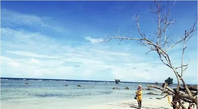Pantai Sioban via Ig @wulansuminarlunar, 1. Pantai Pokai, 2. Pantai Siruso, 3. Pantai Katiet Bosua, 4. Pantai Awera, 5. Pulau Siberut, 6. Pulau Sipora, 7. Pulau Pagai, 8. Air Terjun Bat Soumang, 9. Danau Rua Oinan, 10. Air Terjun Kulu Kubuk, 11. Pantai Nyanyang, 12. Dermaga Tuapeijat, 13. Pantai Jati, 14. Air Terjun Pujujurung, 15. Taman Patung Sikerei, 16. Pantai Mapadeggat, 17. Pulau Umat Siteu, 18. Teluk Sibigeu, 19. Pulau Silabu, 20. Pantai Aloita, 21. Pantai Sioban, 22. Pulau Pittoijat, 23. Goa Pamintaijat, 24. Pulau Karamajat, 25. Pulau Bakkat Menuang, 26. Wavepark Resort, 27. Pitstop Hill Mentawai