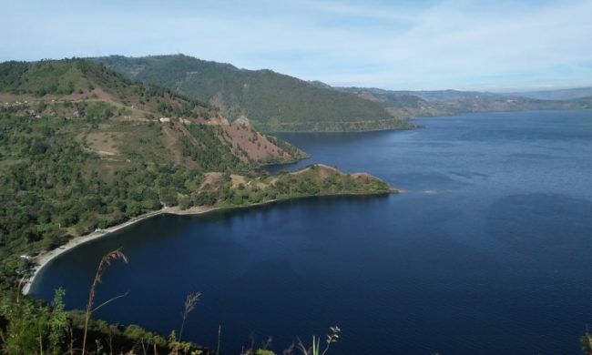 Puncak Pakkodian - tempat wisata di Toba Samosir, 1. Bukit Tara Bunga, 2. Pantai Bul – Bul, 3. Air Terjun Simanimbo, 4. Air Terjun Situmurun, 5. Pantai Meat, 6. Jembatan Gantung Tornagodang, 7. Pantai Pakkodian, 8. Puncak Pakkodian, 9. Air Terjun Sialogo, 10. Sungai Saragi, 11. Bukit Paropo, 12. Air Terjun Natumika, 13. Gunung Pangulubao, 14. Bukit Pahoda, 15. Bukit Senyum, 16. Air Terjun Siboruon, 17. Gua Aek Buangan, 18. Pasar Balige, 19. Pasir Putih Parbaba, 20. Air Terjun Sigura – gura, 21. Museum TB Silalahi Center, 22. Monumen Raja Sonakmalela, 23. Pantai Agadon, 24. Taman Eden 100, 25. Bukit Dolok Tolong, 26. Tugu DI Panjaitan