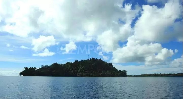 Pulau Bakkat Menuang via Tempo, 1. Pantai Pokai, 2. Pantai Siruso, 3. Pantai Katiet Bosua, 4. Pantai Awera, 5. Pulau Siberut, 6. Pulau Sipora, 7. Pulau Pagai, 8. Air Terjun Bat Soumang, 9. Danau Rua Oinan, 10. Air Terjun Kulu Kubuk, 11. Pantai Nyanyang, 12. Dermaga Tuapeijat, 13. Pantai Jati, 14. Air Terjun Pujujurung, 15. Taman Patung Sikerei, 16. Pantai Mapadeggat, 17. Pulau Umat Siteu, 18. Teluk Sibigeu, 19. Pulau Silabu, 20. Pantai Aloita, 21. Pantai Sioban, 22. Pulau Pittoijat, 23. Goa Pamintaijat, 24. Pulau Karamajat, 25. Pulau Bakkat Menuang, 26. Wavepark Resort, 27. Pitstop Hill Mentawai
