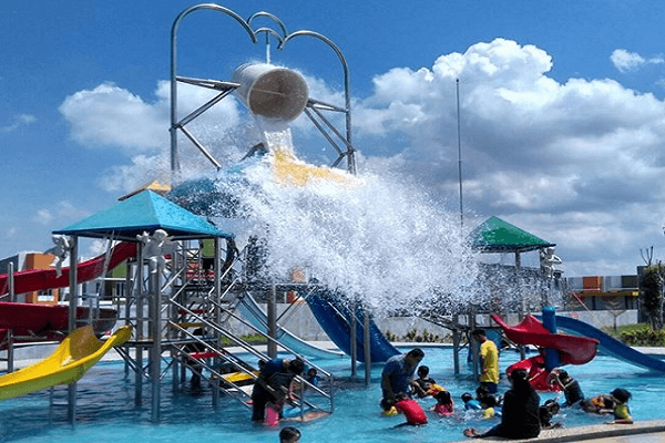 Waterboom Dreamland, 1. Waterpark Top 100 Batu Aji, 2. Kolam Renang Palm Spring, 3. Kolam Renang Yonif, 4. Kolam Renang Harris Resort Batam Waterfront, 5. Kolam Renang Turi Beach Resort, 6. Kolam Renang Montigo Resort Batam, 7. Waterpark Ocarina, 8. Waterpark Taman Dutamas, 9. Kolam Renang Sukajadi, 10. Kolam Renang Harmoni One Convention Hotel, 11. Kolam Renang Puri Selebriti, 12. Batam Water Park, 13. Waterboom Dreamland, 14. Kolam Renang Shangri-La Swimming Pool Batam, 15. Kolam Renang Orchid Park Batam, 16. Pool A Central Batam, 17. Costarica Club House, 18. Kolam Renang Harapan Utama Swimming Pool, 19. Kolam Renang G Club Royal Grande, 20. Kolam Renang KDA, 21. Club House Tunas Regency, 22. Kolam Renang Purimas Residence, 23. Kolam Renang Taman Lestari, 24. Kolam Renang Family Park Batam, 25. Beverly Swimming Pool, 26. Kolam Renang Perum Marbella