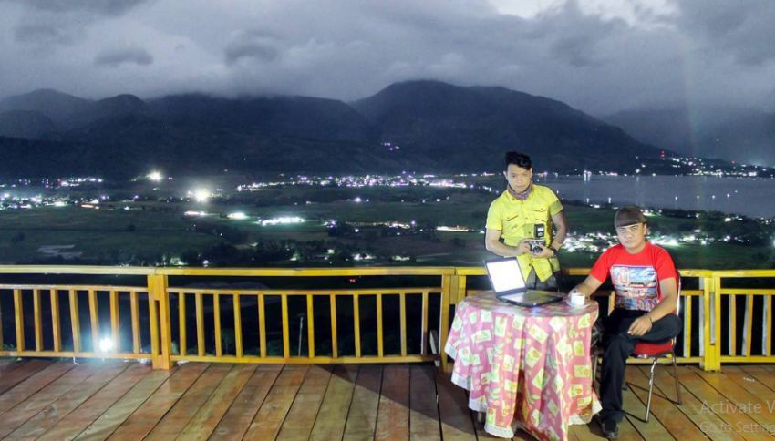 Bukit Cinangkiak, 1. Taman Syekh Kukut, 2. Kebun Teh Alahan Panjang, 3. Danau Diateh Danau Dibawah, 4. Nagari Seribu Rumah Gadang, 5. Danau Singkarak, 6. Puncak Gagoan, 7. Danau Talang, 8. Wisata Laing Park, 9. Air Terjun Kapalo Banda Koto Hilalang, 10. Puncak Happy, 11. Masjid Agung Al-Muhsinin, 12. Taman Wisata Pulau Belibis, 13. Puncak Ahmad Sadin, 14. Pemandian Aie Angek Bukik Kili, 15. Bukit Cinangkiak, 16. Taman Kota Arosuka, 17. Masjid Tuo Kayu Jao, 18. Bukit Cambai, 19. Pemandian Air Panas Bukik Gadang, 20. Air Terjun Sarasah Batimpo, 21. Puncak Guguak Sarai, 22. Angin Berembus Aripan, 23. Puncak Gobah