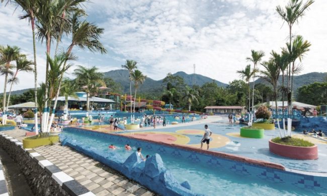 Minang Fantasi via Pituluik, 1. Goa Batu Batirai, 2. Wisata Lubuk Kucing, 3. Air Terjun Tujuh Tingkat, 4. Minang Fantasi, 5. Desa Wisata Kubu Gadang, 6. Museum Kebudayaan Minangkabau, 7. Masjid Asasi Sigando, 8. Kampung Budaya Religi, 9. Stasiun Kereta Api Padang Panjang, 10. Air Terjun Lembah Anai, 11. Gunung Tandikat, 12. Pusat Dokumentasi dan Informasi Kebudayaan Minangkabau, 13. Islamic Center, 14. Rumah Makan Pak Datuk, 15. Sate Mak Syukur, 16. Minang Kayo