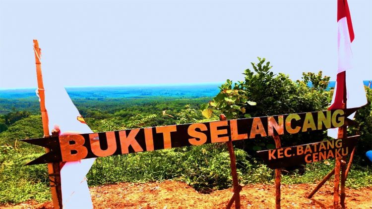 Puncak Bukit Selancang via Youtube, 1. Air Terjun Tualang, 2. Air Terjun Denalo, 3. Makam Raja Indragiri, 4. Replika Istana Indragiri, 5. Air Terjun Sultan Limbayang, 6. Air Terjun Tembulun, 7. Danau Raja, 8. Kawah Biru, 9. Danau Medayun, 10. Taman Nasional Bukit Tiga Puluh, 11. Puncak Bukit Selancang, 12. Air Terjun Tembulon Berasap, 13. Tugu 5 Januari, 14. Wisata Alam Pertamina Lirik
