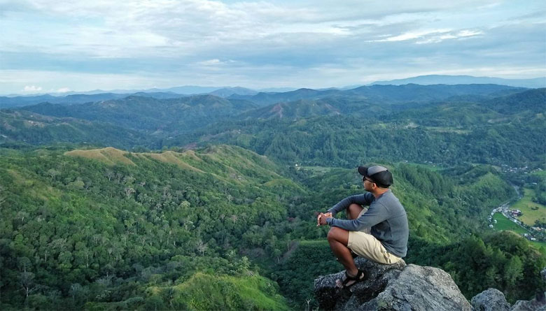 Puncak Guguak Sarai, 1. Taman Syekh Kukut, 2. Kebun Teh Alahan Panjang, 3. Danau Diateh Danau Dibawah, 4. Nagari Seribu Rumah Gadang, 5. Danau Singkarak, 6. Puncak Gagoan, 7. Danau Talang, 8. Wisata Laing Park, 9. Air Terjun Kapalo Banda Koto Hilalang, 10. Puncak Happy, 11. Masjid Agung Al-Muhsinin, 12. Taman Wisata Pulau Belibis, 13. Puncak Ahmad Sadin, 14. Pemandian Aie Angek Bukik Kili, 15. Bukit Cinangkiak, 16. Taman Kota Arosuka, 17. Masjid Tuo Kayu Jao, 18. Bukit Cambai, 19. Pemandian Air Panas Bukik Gadang, 20. Air Terjun Sarasah Batimpo, 21. Puncak Guguak Sarai, 22. Angin Berembus Aripan, 23. Puncak Gobah