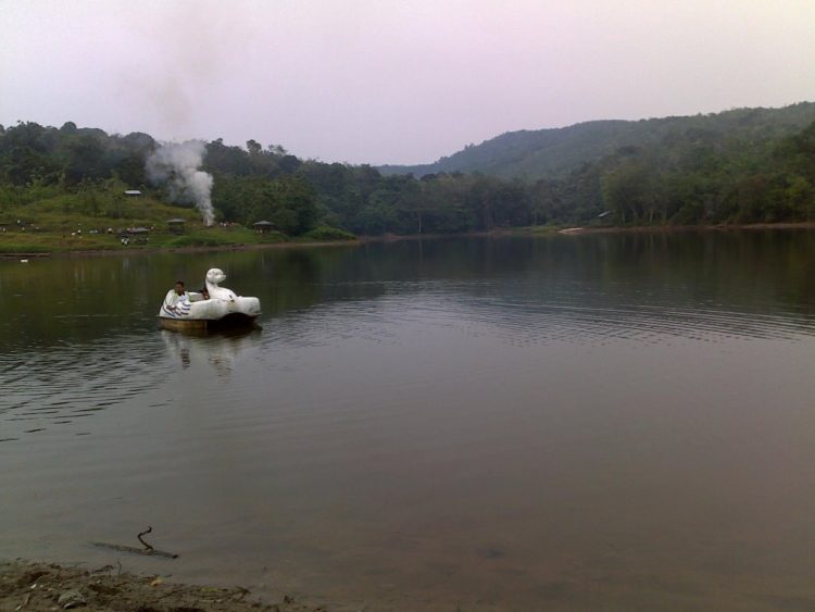 Danau Sipogas via Mapio, 1. Objek Wisata Sawah Koto, 2. Destinasi Wisata Air Bendungan Sei Kepayang, 3. Istana Rokan, 4. Wisata Aek Martua, 5. Pemandian Air Panas Pawan, 6. Sungai Bungo, 7. Pemandian Hapanasan, 8. Sungai Rokan Kiri, 9. Cipogas, 10. Rumah Batu Serombou, 11. Masjid Agung Madani Islamic Center, 12. Taman Nasional Bukit Suligi, 13. Makam Raja – Raja Rambah, 14. Masjid Tua Konto Darussalam, 15. Museum Kupu – Kupu, 16. Batu Gajah, 17. Danau Sipogas, 18. Goa Huta Sikafir, 19. Benteng Tujuh Lapis