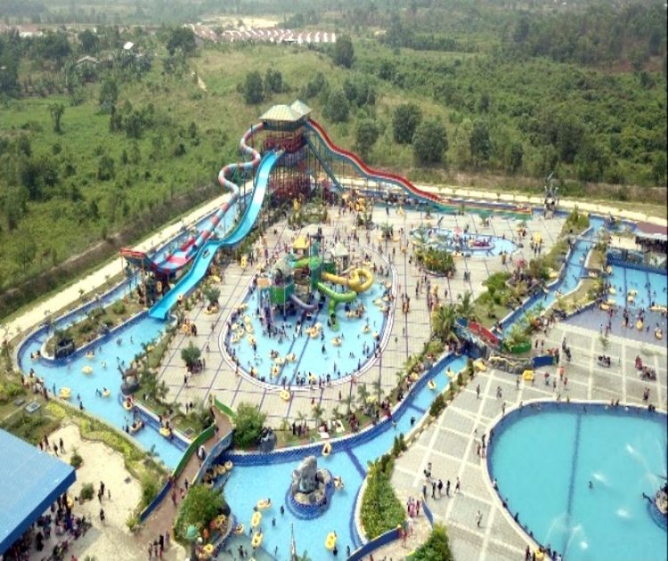 Harationica Water Park via Riaurealita, 1. Pantai Selat Baru, 2. Lapangan Tugu Bengkalis, 3. Telaga Suri Perdana, 4. Taman Andam Dewi, 5. Hutan Lindung Bukit Batu, 6. Pulau Beting Aceh, 7. Duri Islamic Center &amp; Masjid Agung Istiqomah, 8. Lapangan Pasir Bengkalis, 9. Taman Laut Prapat Tunggal, 10. Pantai Tenggayun, 11. Pantai Tanjung Medang, 12. Mangrove Sebauk, 13. Pantai Lapin, 14. Pantai Sepahat, 15. Pantai Bestari, 16. Hutan Adat Kesumbo Ampai, 17. Taman Kera Sekodi, 18. Pantai Jangkang, 19. Pantai Teluk Rhu, 20. Pelabuhan Bandar Sri Laksamana Bengkalis, 21. Taman Batu Ampar, 22. Harationica Water Park, 23. Pantai Madani Pambang Pesisir, 24. Museum Sultan Syarif Kasim Parit Bangkong, 25. Wisata Desa Balai Pungut, 26. Tasik Putri Pepuyu, 27. Pantai Rhupat Utara, 28. Rumah Adat Melayu Bengkalis, 29. Taman Pelatihan Gajah Bukit Batu, 30. Pantai Marina, 31. Makam Datuk Laksamana Raja Dilaut