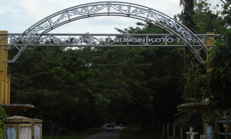 Hutan Kota Pulau Bungin via Kuansinggoid, 1. Danau Rawang Udang, 2. Danau Masjid Koto Kari, 3. Air Panas Sungai Pinang, 4. Hutan Kota Pulau Bungin, 5. Air Terjun Guruh Gemurai, 6. Air Terjun Batang Koban, 7. Air Terjun Anak Sungai Kandi, 8. Air Terjun Patisoni, 9. Desa Wisata Koto Sentajo, 10. Suaka Margasatwa Bukit Rimbang Baling, 11. Taman Kota Teluk Kuantan, 12. Danau Kebun Kopi, 13. Taman Wisata Sei Doranan, 14. Bendungan Pangean