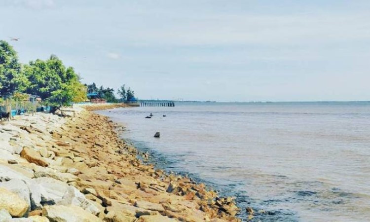 Pantai Teluk Makmur via Cakaplah, 1. Pantai Purnama, 2. Kampung Teratai, 3. Pantai Medang Kampai, 4. Pantai Teluk Makmur, 5. Pesanggrahan Putri Tujuh, 6. Pelabuhan TPI Purnama, 7. Hutan Wisata Dumai, 8. Hutan Mangrove, 9. Danau Bunga Tujuh, 10. Pantai Pulai Bungkuk Indah, 11. Masjid Raya Al-Manan, 12. Taman Telaga Tirta Patra, 13. Pantai Marina Indah Pulak, 14. Pantai Koneng, 15. Goa Pelintung, 16. Tapak Harimau Sakti, 17. Tugu Lancang Kuning, 18. Taman Putri Zara, 19. Taman Bukit Gelanggang, 20. Resto Rumah Pohon Miaki, 21. Pantai Panorama Puak Dumai, 22. Taman Mina Patra, 23. Bandar Bakau Dumai, 24. Pantai Captain Elwin, 25. Pantai Wisata Bahtera Alam Guntung, 26. Pantai Akasia Indah Guntung, 27. Pantai Legenda