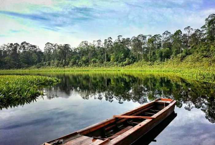 Tasik Putri Pepuyu, 1. Pantai Selat Baru, 2. Lapangan Tugu Bengkalis, 3. Telaga Suri Perdana, 4. Taman Andam Dewi, 5. Hutan Lindung Bukit Batu, 6. Pulau Beting Aceh, 7. Duri Islamic Center &amp; Masjid Agung Istiqomah, 8. Lapangan Pasir Bengkalis, 9. Taman Laut Prapat Tunggal, 10. Pantai Tenggayun, 11. Pantai Tanjung Medang, 12. Mangrove Sebauk, 13. Pantai Lapin, 14. Pantai Sepahat, 15. Pantai Bestari, 16. Hutan Adat Kesumbo Ampai, 17. Taman Kera Sekodi, 18. Pantai Jangkang, 19. Pantai Teluk Rhu, 20. Pelabuhan Bandar Sri Laksamana Bengkalis, 21. Taman Batu Ampar, 22. Harationica Water Park, 23. Pantai Madani Pambang Pesisir, 24. Museum Sultan Syarif Kasim Parit Bangkong, 25. Wisata Desa Balai Pungut, 26. Tasik Putri Pepuyu, 27. Pantai Rhupat Utara, 28. Rumah Adat Melayu Bengkalis, 29. Taman Pelatihan Gajah Bukit Batu, 30. Pantai Marina, 31. Makam Datuk Laksamana Raja Dilaut