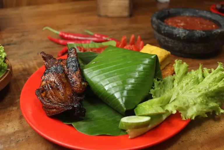 Ayam Bakar Neng Katineung