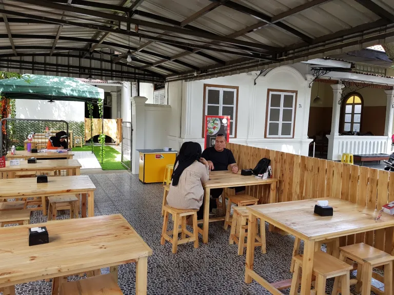 Ayam Geprek Budew Purwakarta