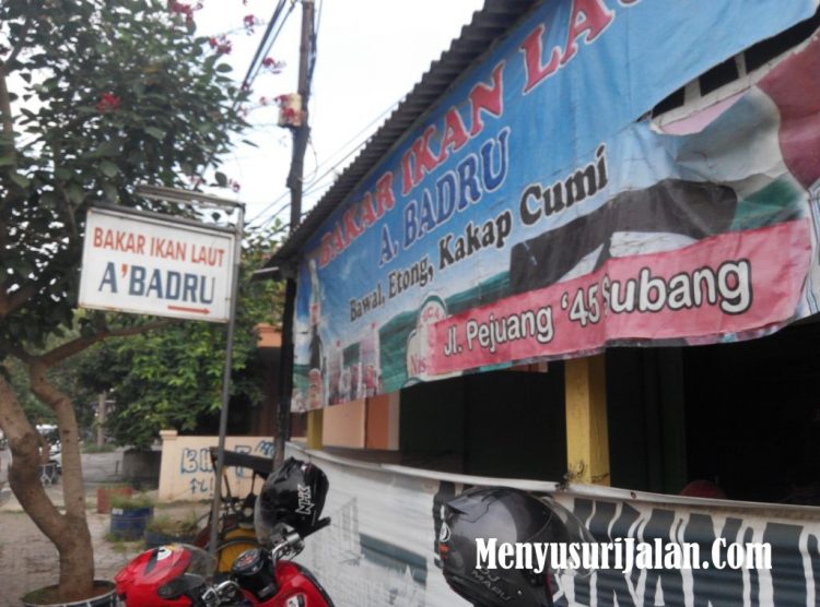 Bakar Ikan Laut A' Badru via Menyusirjalan, 1. Rumah Makan Sangkuriang Resto, 2. Saung Sarasa Subang, 3. Rumah Makan Mang Yeye, 4. Saung Ambu Cikadu, 5. Restoran Pringsewu Cipali, 6. Warung Makan Sunda Bang Jun, 7. Rumah Makan Gala, 8. Dapur Tutug, 9. Lesehan Bale Endah Subang, 10. Rumah Makan Abah Asli Cobek Belut, 11. Lesehan Riungsari Seafood dan Ayam Bakar, 12. Kedai Tuan Crab Subang, 13. Rumah Makan Ma’Pinah, 14. D’King Café &amp; Resto, 15. Balai Desa Rumah Makan, 16. Bakso Parahyangan, 17. Rumah Makan Lesehan Sop Ikan Neng Jihan, 18. D’Bubuy Hayam Ma Atik, 19. Dapoer Ummi, 20. Rumah Makan Sari Mawar, 21. Rumah Makan Sindang Heula Abah, 22. Saung Empang, 23. Bakar Ikan Laut A’ Badru, 24. Lampu Satu, 25. Follow Mie