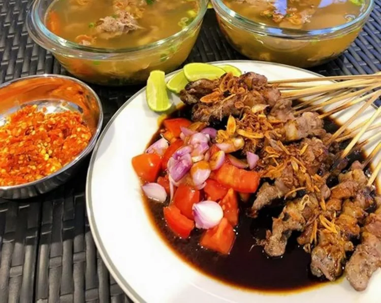 Ghonam Sate Kambing Muda