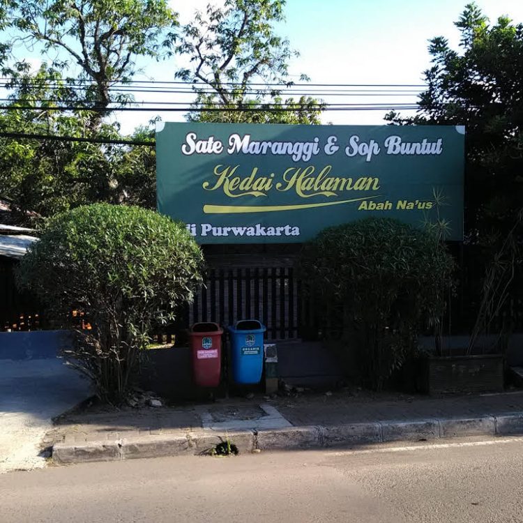 Kedai Halaman Abah Na’us, 1. Rumah Makan Langensari, 2. Rumah Makan Lesehan Khas Sunda ‘Neng Euis’, 3. Pondok Dahar Pak H.M. Djaja, 4. Alun-alun Majalengka, 5. Sawah Aki, 6. CIBIUK RESTO MAJALENGKA, 7. Saung Eurih, 8. Kedai Halaman Abah Na’us Maranggi, 9. Rumah Makan Lesehan Saung Balong, 10. Rumah Makan Djenal, 11. Rm. Nu Nera, 12. JS Cafe and Restaurant, 13. Saung Sang Raja Al-Malik, 14. Warung Mimi Prasmanan Masakan Sunda, 14. Kedai T’Entin, 15. Rumah Makan Tiga Dara, 16. Warung Lotek Ceu Enok, 17. Bakso Cuanki Gala Rasa