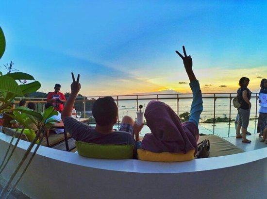 Mady's Gelato Caffe &amp; Grill via Tripadvisor, 1. RM Karya Bahari 3 Fresh Sea Food, 2. Brillo Pizza, 3. Pondok Pangandaran, 4. Warung Sate Galunggung, 5. Yan’s Seafood, 6. Sari Laut Rasa Sayang, 7. RM Risma seafood (Pasar Ikan Pangandaran), 8. Kampung Turis Pangandaran, 9. Minasari Fresh Seafood Pangandaran, 10. MORGAN Seafood Pangandaran, 11. Grand Nanjung Resto, 12. Bakso Podomoro, 13. RM. Soto Jarkomi, 14. RM Chez Mama Cilacap, 15. Rumah Makan Bu Sarman, 16. Green Garden Cafe Pangandaran, 17. Java Kitchen, 18. Mady’s Gelato Caffe &amp; Grill, 19. Rumah Makan Berkah Seafood, 20. Serba Sambal Grand Pangandaran, 21. Warung Dapoer Kampoeng