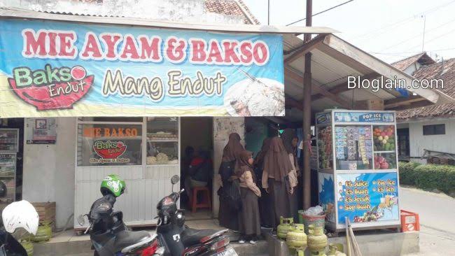 Mie Ayam Bakso Mang Endut Cisaga via Bloglain, 1. Rest Area Banjar Atas, 2. Rumah Makan Beti, 3. Rumah Makan Primarasa, 4. Rajawali Seafood dan Mie Bakso Banjar, 5. Acip Lama Banjar, 6. Rumah Makan Mergosari, 7. Tungku Coffe dan Resto, 8. Mie Ayam OSIS Banjar, 9. Rumah Makan Tenda Biru, 10. Mie Ayam Bakso Mang Endut Cisaga, 11. Pusat Kuliner Kota Banjar Doboku Ligar, 12. Sate Nikmat Putra, 13. Rumah Makan Sari Rasa, 14. Batagor Kuah Depan Kantor Pos Banjar, 15. Rumah Makan Soto Banyumas Kubangpari, 16. Bakso Sari Rasa H. Ayo Sunaryo