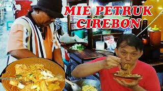 Mie Petruk via Youtube, 1. Warung Nasi Jamblang Ibu Nur, 2. Empal Gentong H. Apud Pusat, 3. Nasi Jamblang Mang Dul, 4. Restoran Klapa Manis, 5. Urban Chicken, 6. Rumah Makan Ayam Goreng Bahagia 71 Hj.Sunarti, 7. H. Moel Seafood Pusat Cirebon, 8. Nasi Lengko Haji Barno, 9. Lombok Idjo Cirebon, 10. Warung Bubur M Thoha, 11. Salt Sunda &amp; Seafood, 12. Kampung Kecil Cirebon, 13. CHENG HO RESTO, 14. Pedesan Entog Mas Nana Megu Gede, 15. Restoran Marina, 16. Mie Petruk, 17. Rumah Makan Nelayan Jaya, 18. Resto Batik Chicken, 19. RM. Karunia Jaya Kartini, 20. Nasi Kuning Pekalangan, 21. Gado-Gado Ayam Mang Djum, 22. Resto Al Mumtaz, 23. Gokana Ramen &amp; Teppan CSB Mall, 24. Sate Kalong (Kerbau) Bpk. Karyadi, 25. Arirang Korean Restoran, 26. Mie Koclok “Mang Sam” Pekiringan, 27. Tahu Gejrot Pak Wardi, 28. Raja Dimsum