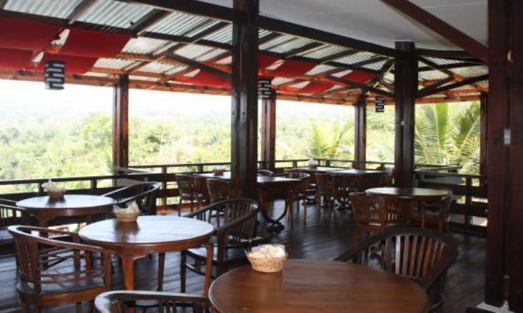 Sate Shinta via Tripadvisor, 1. Sate Kambing Hanjawar, 2. Warung Nasi Alam Sunda, 3. Saung Nikmat Cianjur, 4. Sate Shinta, 5. Sate Maranggi Sari Asih, 6. RM Empat Dara, 7. RM Sunda Rasa 2, 8. Ikan Bakar Cianjur, 9. RM. Ampera 2 Tak, 10. Sabore Kitchen, 11. D’Kaoem Baso So’Un Cafe &amp; Resto, 12. Rumah Makan Saung Awi 88, 13. RM Ikan Bakar Teh Yesi, 14. Secret Garden Cianjur, 15. Tuang &amp; Leut , 16. Tan Keng Cu Resto &amp; Bakery, 17. Nelayan Seafood Cianjur, 18. RUMAH MAKAN KHAS SUNDA H.M.NANA, 19. RM Teh Sari, 20. RM AYAM GORENG JAKARTA, 21. Warung Pempek 168 @wrp168, 22. Cari Cara by Uptodate, 23. De Baksoku, 24. Saung de Faqih, 25. RM Sudi Mampir Akhoen NEW, 26. Mak Ecih Café