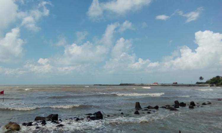 Pantai Eretan Wetan, 1. Pantai Pasir Putih Losari, 2. Pulau Biawak, 3. Pantai Baro Gebang, 4. Pantai Glayem, 5. Pantai Balongan, 6. Pantai Kejawanan, 7. Mangrove Kasih Sayang, 8. Pasir Putih Pangandaran, 9. TPI Bondet, 10. Pantai Mundu, 11. Pantai Tirtamaya, 12. Pantai Bandengan, 13. Pantai Citemu, 14. Cirebon Waterland, 15. Pantai Waruduwur, 16. Pantai Trungtum Tanjung Pura, 17. Pantai Cibugel, 18. Pantai Eretan Wetan, 19. Pantai PLTU Sumur Adem, 20. Pantai Lestari Karangsong