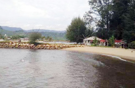 Pantai Indah Kalangan via Penginapan, 1. Pulau Pasir Putih Sibolga, 2. Pantai Ujung Sibolga, 3. Pulau Mursala, 4. Pantai Pandan, 5. Pulau Poncang, 6. Pantai Indah Kalangan, 7. Pulau Putri Sibolga, 8. Pulau Poncan Ketek, 9. Pulau Sarudik, 10. Pulau Bangke, 11. Pantai Pelabuhan Lama Sibolga, 12. Pantai Sibolga Kota Ikan, 13. Pulau Poncang Gadang