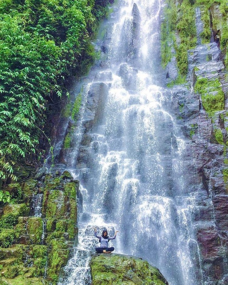Air Terjun Ciupang via IG @azizahfkhrtnn, 1. Air Terjun Talang Ogan, 2. Air Terjun Putri Malu, 3. Air Terjun Ciupang, 4. Air Terjun Batu Putu, 5. Air Terjun Way Tayas, 6. Air Terjun Way Lalaan, 7. Air Terjun Lembah Pelangi, 8. Air Terjun Batu Lapis, 9. Air Terjun Tujuh Marga Jaya, 10. Air Terjun Tujuh Tingkat, 11. Air Terjun Gangsa, 12. Air Terjun Rejosari, 13. Air Terjun Sinar Tiga, 14. Air Terjun Lestari, 15. Air Terjun Bakoman, 16. Air Terjun Tanah Longsor, 17. Air Terjun Penantian, 18. Air Terjun Talang Kenyanguan, 19. Air Terjun Kota Batu