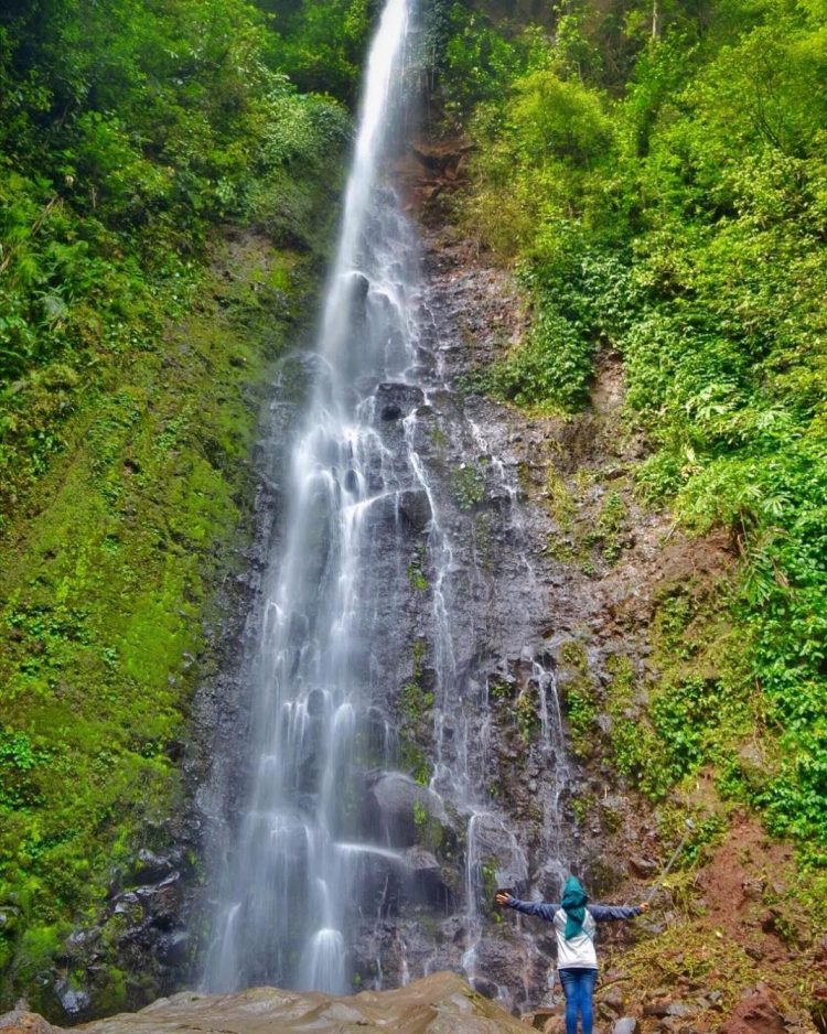Air Terjun Sinar Tiga via IG @eky_ms, 1. Air Terjun Talang Ogan, 2. Air Terjun Putri Malu, 3. Air Terjun Ciupang, 4. Air Terjun Batu Putu, 5. Air Terjun Way Tayas, 6. Air Terjun Way Lalaan, 7. Air Terjun Lembah Pelangi, 8. Air Terjun Batu Lapis, 9. Air Terjun Tujuh Marga Jaya, 10. Air Terjun Tujuh Tingkat, 11. Air Terjun Gangsa, 12. Air Terjun Rejosari, 13. Air Terjun Sinar Tiga, 14. Air Terjun Lestari, 15. Air Terjun Bakoman, 16. Air Terjun Tanah Longsor, 17. Air Terjun Penantian, 18. Air Terjun Talang Kenyanguan, 19. Air Terjun Kota Batu
