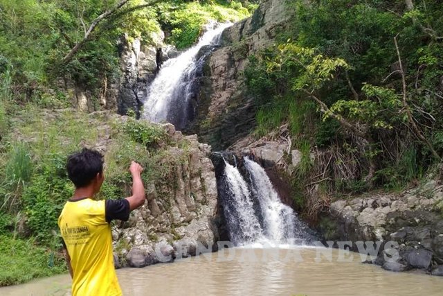 Air Terjun Tujuh Tingkat via cendananews, 1. Air Terjun Talang Ogan, 2. Air Terjun Putri Malu, 3. Air Terjun Ciupang, 4. Air Terjun Batu Putu, 5. Air Terjun Way Tayas, 6. Air Terjun Way Lalaan, 7. Air Terjun Lembah Pelangi, 8. Air Terjun Batu Lapis, 9. Air Terjun Tujuh Marga Jaya, 10. Air Terjun Tujuh Tingkat, 11. Air Terjun Gangsa, 12. Air Terjun Rejosari, 13. Air Terjun Sinar Tiga, 14. Air Terjun Lestari, 15. Air Terjun Bakoman, 16. Air Terjun Tanah Longsor, 17. Air Terjun Penantian, 18. Air Terjun Talang Kenyanguan, 19. Air Terjun Kota Batu
