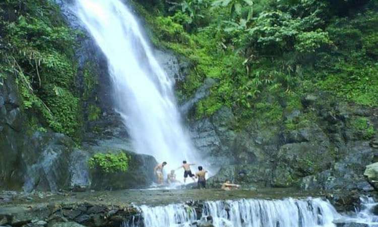 Curug Cipanundaan, 1. Objek Wisata Pantai Tanjung Baru di Karawang, 2. Pantai Tanjung Pakis Karawang, 3. Destinasi Wisata Pantai Samudera Baru di Karawang, 4. Objek Wisata Alam Curug Bandung di Karawang, 5. Tempat Liburan Asyik di Danau Cipule Karawang, 6. Tempat Wisata Seru di Karawang – Curug Cigentis, 7. Vihara Shia Jin Ku Po di Karawang, 8. Tempat Wisata Sejarah Situs Candi Jiwa di Karawang, 9. Wisata Curug Cikarapyak di Karawang, 10. Objek Wisata Alam Curug Cipanundaan di Karawang, 11. Liburan ke Curug Cikoleangkak di Karawang, 12. Tempat Liburan Menarik Danau Kalimati di Karawang, 13. Liburan ke Situ Kamojing di Karawang, 14. Objek Wisata Green Canyon di Karawang, 15. Waterboom Kampung Wisata Curug Cigentis di Karawang, 16. Wisata Sejarah Monumen Rawagede di Karawang, 17. Tempat Wisata Kuliner Soto Gempol di Karawang, 18. Tempat Makan Enak Gabus Pucung Warung Mandiri di Karawang, 19. Wisata Kuliner Lezat Tahu Bumbu Sari Rasa di Karawang, 20. Tempat Kuliner Enak Soto Tangkar Mang Nean di Karawang, 21. Makanan Khas Karawang Kue Gonjing, 22. Wisata Sejarah Monumen Kebulatan Tekad Rengasdengklok, 23. Tempat Wisata Belanja Mall Karawang Central Plaza, 24. Tempat Liburan Keluarga Taruma Leisure Water Park di Karawang, 25. Tempat Liburan Seru Wonderland Adventure Water Park , 26. Mampir di Sentra Kerajinan Boneka Cikampek Karawang, 27. Wisata Keluarga Bendungan Walahar di Karawang, 28. Menikmati Indahnya Panorama Indah Bukit Sempur, 29. Mendaki Gunung Sanggabuana , 30. Wisata Belanja Pasar Baru Karawang, 31. Liburan Seru ke Situ Cibayat, 32. Pemancingan JAKA Tirta Mulya, 33. Wisata Sejarah ke Candi Blandongan, 34. Liburan Seru ke Kelenteng Sian Jin Ku Po Karawang