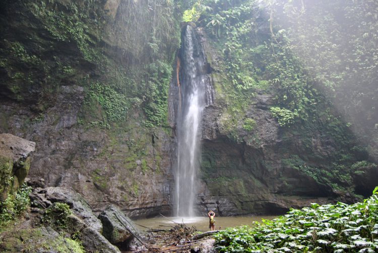 Curug Lalay Bandung Barat, 1. Curug Tilu Leuwi Opat, 2. Curug Panganten, 3. Curug Panyandaan, 4. Curug Cimahi, 5. Curug Leuwi Kacapi, 6. Curug Cikawari, 7. Curug Katumiri, 8. Curug Layung, 9. Curug Aseupan, 10. Curug Malela, 11. Curug Ngebul, 12. Curug Lalay, 13. Curug Bugbrug, 14. Curug Pameungpeuk, 15. Curug Sumpel, 16. Curug Anom, 17. Curug Halimun Saguling, 18. Curug Cibuluh