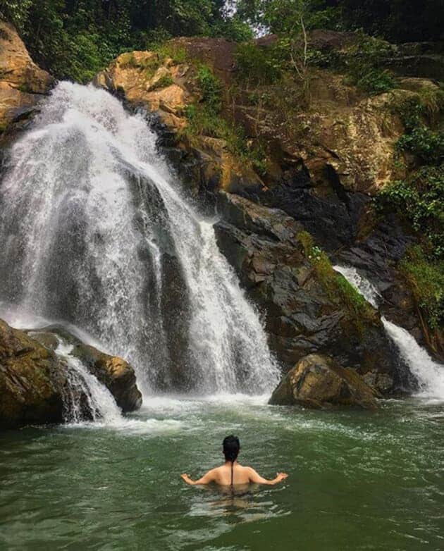 Curug Rahong via IG @idhayhidayat, 1. Curug Leuwi Hejo, 2. Curug Cilember, 3. Curug Cipamingkis, 4. Curug Nangka, 5. Curug Ciherang, 6. Curug Bidadari, 7. Curug Ngumpet, 8. Curug Pangeran, 9. Curug Cibeureum, 10. Curug Cibulao, 11. Curug Cikuluwung, 12. Curug Seribu, 13. Curug Putri Kencana, 14. Curug Ciputri, 15. Curug Hordeng, 16. Curug Cigamea, 17. Curug Panjang, 18. Curug Pengantin Cadas Ngampar, 19. Curug Naga, 20. Curug Ciburial, 21. Curug Love, 22. Curug Cikaracak, 23. Curug Cibaliung, 24. Curug Leuwi Anteng, 25. Curug Rahong, 26. Curug Leuwi Lieuk, 27. Curug Balong Endah, 28. Curug Jaksa, 29. Curug Daun, 30. Curug Luhur, 31. Curug Cibadak, 32. Curug Barong