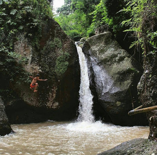 Curug Sawer via Explorebandungbarat, 1. Curug Malela, 2. Curug Citambur, 3. Curug Dago, 4. Curug Sawer, 5. Curug Tilu Leuwi Opat, 6. Curug Maribaya, 7. Curug Jompong, 8. Curug Penganten, 9. Curug Cilengkrang, 10. Curug Layung, 11. Curug Batu Templek, 12. Curug Cimahi, 13. Curug Bugbrug, 14. Curug Siliwangi, 15. Curug Cinulang, 16. Curug Omas, 17. Curug Lalay Bandung Barat, 18. Curug Anom Natural Hills, 19. Curug Ngebul Cisitu, 20. Curug Bellarosa, 21. Curug Cipanji
