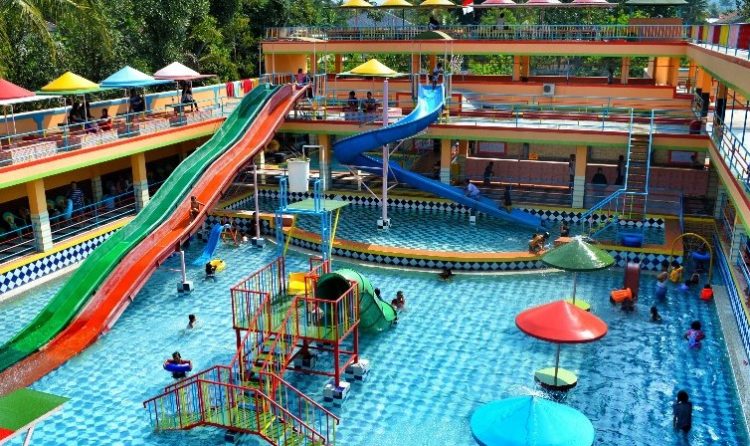 Kolam Renang The Bagelen Son Cianjur, 1. Cianjur City Park, 2. TAMAN PRAWATASARI, 3. The Jhon’s Cianjur Aquatic Resort, 4. The Bagelen Son Cianjur, 5. Kolam Renang Tias Wisata Rancagoong, 6. Kolam Renang Bravo Camp Ground, 7. Kolam Renang Big Ben Waterpark, 8. Kolam Renang Bukit Kalimaya Indah, 9. Kolam Renang GOR Bayu Jangari, 10. Bris Waterpark, 11. Kolam Renang Panorama Jangari, 12. Kolam Renang Kota Bunga, 13. Kolam Renang The Queen, 14. Kolam Renang BCNY, 15. Kolam Renang Cirumput, 16. Kolam Renang Tirta Braja, 17. Cianjur Asri Water Park, 18. Kolam Renang DJ Family Cimuti, 19. Kolam Renang Elshafah