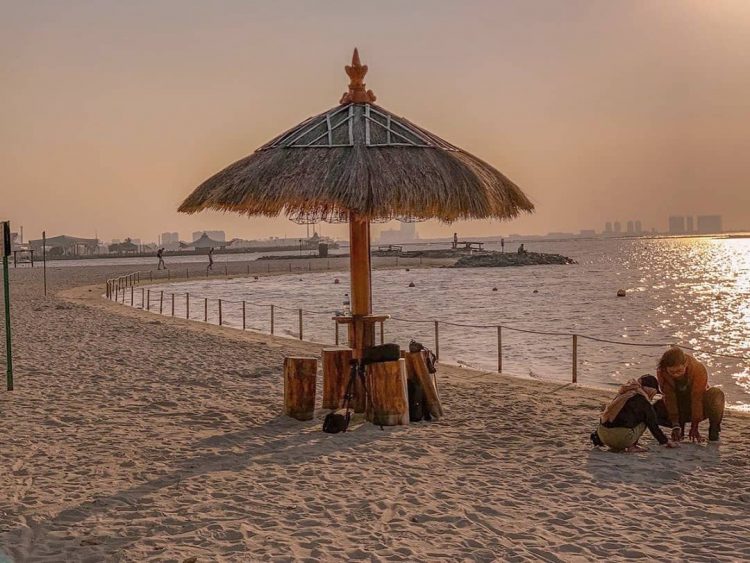 Pantai Karnaval Ancol, 1. Monumen Nasional (Tugu Monas), 2. Taman Mini Indonesia Indah (TMII), 3. Tebet Eco Park, 4. Taman Impian Jaya Ancol, 5. Dufan (Dunia Fantasi), 6. Taman Margasatwa Ragunan, 7. Pulau Tidung, 8. Ocean Ecopark, 9. Atlantis Water Adventure, 10. Pulau Bidadari, 11. Tribeca Park, 12. Pasar Seni, 13. Jembatan Kota Intan, 14. Museum Sejarah Jakarta, 15. Museum Bank Indonesia, 16. Ice Skating di Sky Rink, 17. KidZania Jakarta, 18. Kota Tua Jakarta, 19. Grand Indonesia Mall, 20. Masjid Istiqlal, 21. Gereja Katedral Jakarta, 22. Pasar Taman Puring, 23. Taman Suropati Jakarta, 24. Museum Nasional, 25. Pasar Tanah Abang, 26. Pecinan Glodok Jakarta, 27. Sea World Indonesia, 28. Setu Babakan Jakarta, 29. Wisata Mangrove Jakarta, 30. Taman Ayodia, 31. Taman Hutan Kota Penjaringan, 32. Cibugary Farm – Wisata Edukasi Cibugary, 33. Hauwke’s Auto Gallery Kayak Museum Angkut di Malang, 34. Pondok Indah Water Park, 35. The Escape Hunt (Tutup Permanen), 36. Kemang Food Festival (Tutup), 37. Taman Kepulauan Seribu, 38. Wisata Pendidikan Pinisi, 39. Flight Experience Gandaria (Tutup Permanen), 40. Tamasya di Taman Tabebuya, 41. Museum Satria Mandala, 42. Liburan ke Museum di Tengah Kebun, 43. Kampung Main Cipulir, 44. Taman Situ Lembang, 45. Taman Ismail Marzuki, 46. Museum Joang ‘45, 47. Freedom Library (Tutup Permanen), 48. Galeri Indonesia Kaya, 49. Taman Menteng, 50. Museum Macan, 51. Museum Wayang, 52. Klenteng Jin De Yuan, 53. Museum Tekstil, 54. Rumah Si Pitung, 55. Pantai Marunda, 56. Waterbom PIK (Tutup Permanen), 57. Alive Museum Jakarta, 58. Museum Bahari, 59. Pulau Semak Daun, 60. Pulau Pramuka, 61. Pulau Kelapa, 62. Bricks 4 Kidz, 63. Museum Perangko Indonesia, 64. Taman Agrowisata Cilangkap