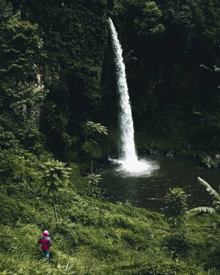 Curug Bugbrug via IG @explorebandungbarat, 1. Curug Tilu Leuwi Opat, 2. Curug Panganten, 3. Curug Panyandaan, 4. Curug Cimahi, 5. Curug Leuwi Kacapi, 6. Curug Cikawari, 7. Curug Katumiri, 8. Curug Layung, 9. Curug Aseupan, 10. Curug Malela, 11. Curug Ngebul, 12. Curug Lalay, 13. Curug Bugbrug, 14. Curug Pameungpeuk, 15. Curug Sumpel, 16. Curug Anom, 17. Curug Halimun Saguling, 18. Curug Cibuluh