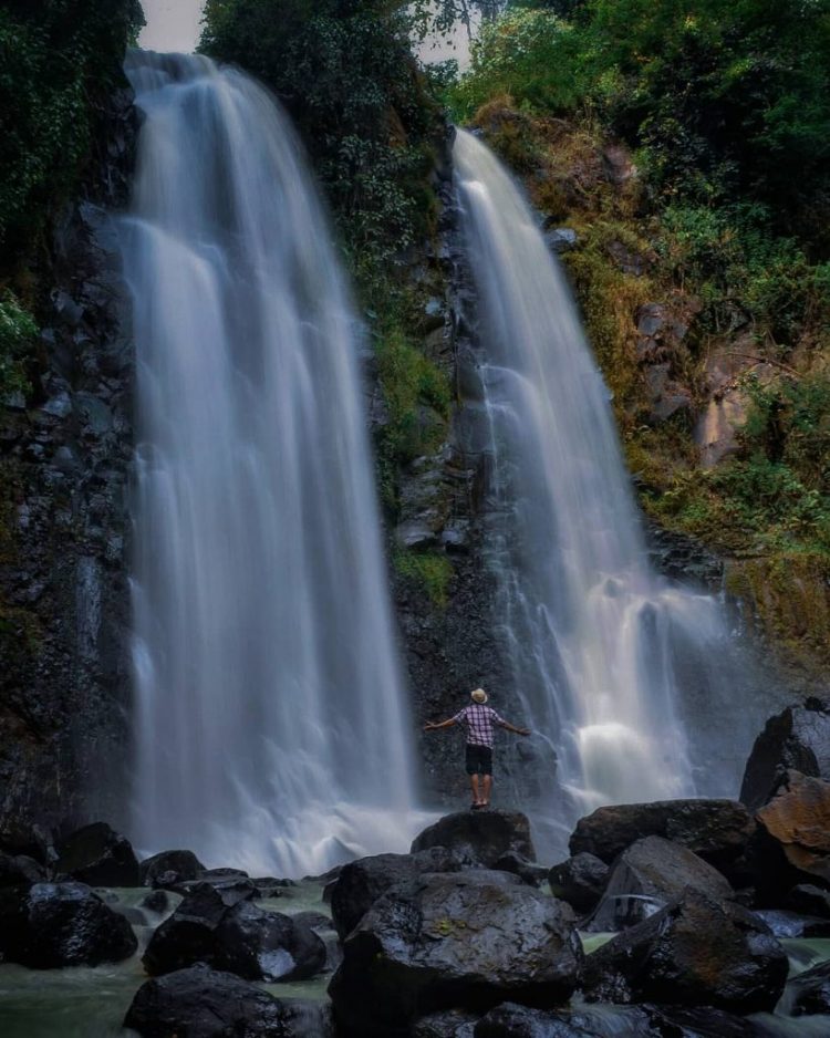 Curug Cinulang via Ig @jhe_ridzwan17, 1. Curug Sabuk, 2. Curug Cigorobog, 3. Curug Ciputrawangi, 4. Curug Cinulang, 5. Curug Cibayawak, 6. Curug Buhud , 7. Curug Cipongkor, 8. Curug Cipadayungan, 9. Curug Kencana, 10. Curug Ciwalur, 11. Curug Cihonje, 12. Curug Cigarugak