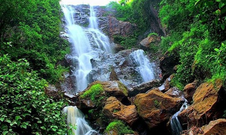 Curug Cibuni Racun via Useetv, 1. Curug Nyogong, 2. Curug Ciharus, 3. Curug Jaga Pati, 4. Curug Cisarua, 5. Curug Arjuna, 6. Curug Cibadak, 7. Curug Sanghyang Taraje, 8. Curug Dengdeng, 9. Curug Cikanay, 10. Curug Salawe, 11. Curug Orok, 12. Curug Rahong, 13. Curug Luhur, 14. Curug Ngaleng, 15. Curug Cihanyawar, 16. Curug Cibitung, 17. Curug Mala, 18. Curug Cibuni Racun, 19. Curug Ermat, 20. Curug Koncrang