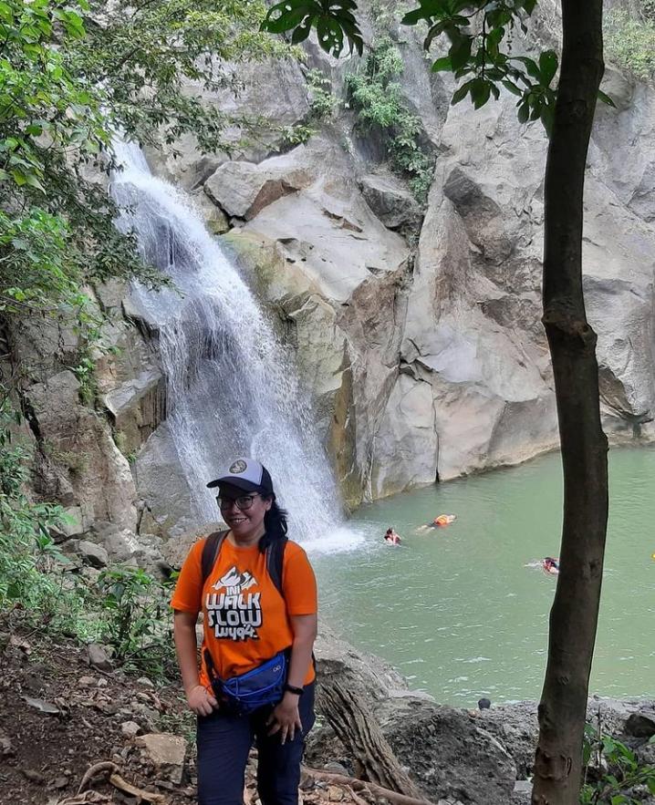Curug Halimun Saguling via IG @taty_sukarsa, 1. Curug Tilu Leuwi Opat, 2. Curug Panganten, 3. Curug Panyandaan, 4. Curug Cimahi, 5. Curug Leuwi Kacapi, 6. Curug Cikawari, 7. Curug Katumiri, 8. Curug Layung, 9. Curug Aseupan, 10. Curug Malela, 11. Curug Ngebul, 12. Curug Lalay, 13. Curug Bugbrug, 14. Curug Pameungpeuk, 15. Curug Sumpel, 16. Curug Anom, 17. Curug Halimun Saguling, 18. Curug Cibuluh